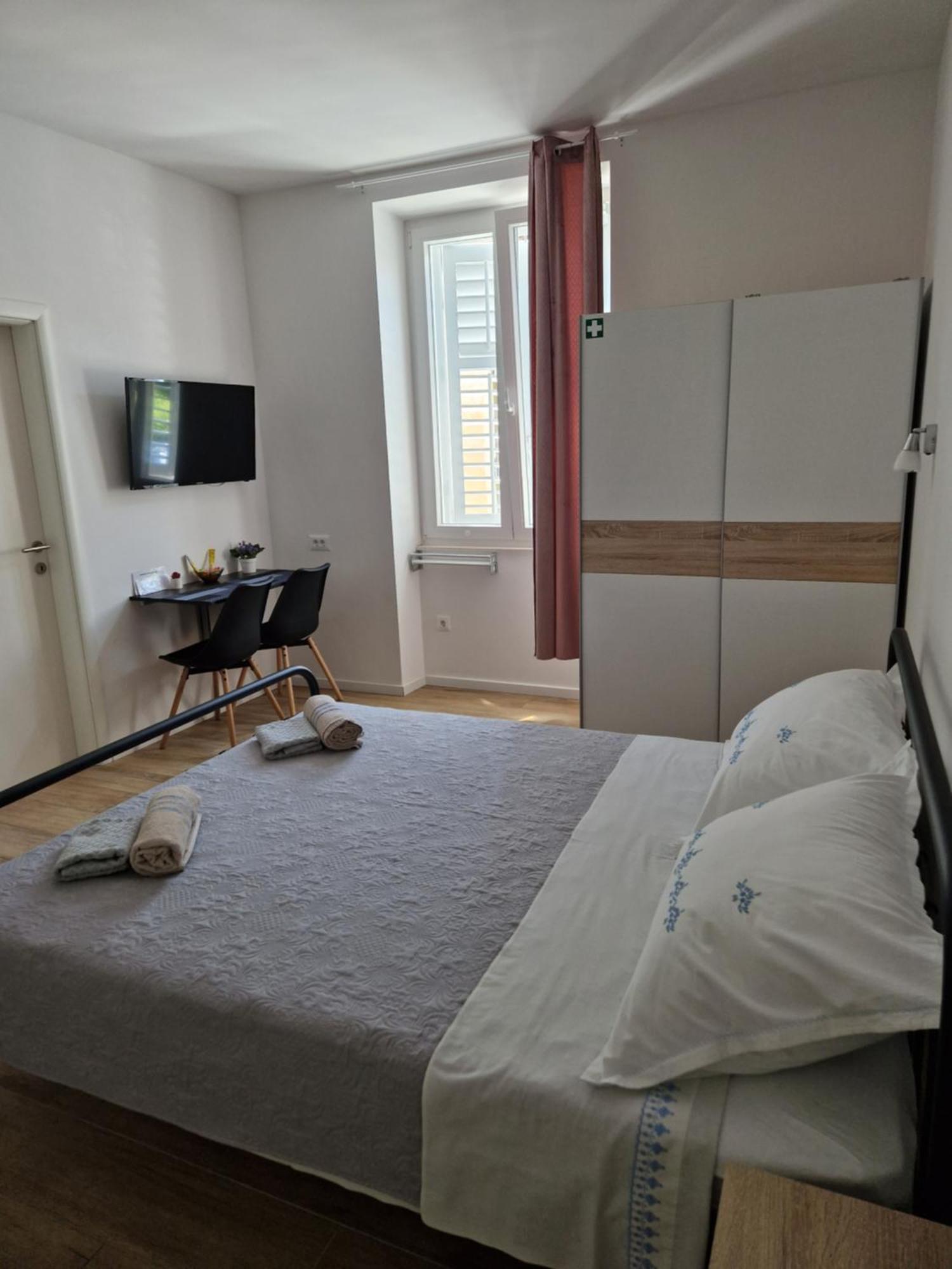Cherry Split Chambre photo